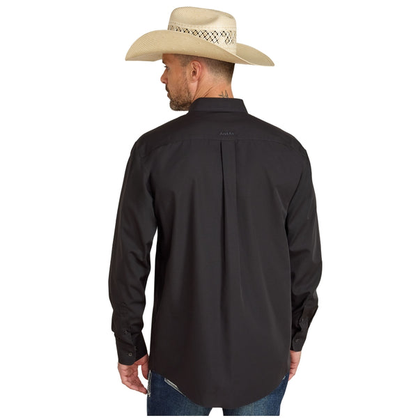 10020328 Ariat Men's Wrinkle Free Solid Long Sleeve Button Down Shirt - Black