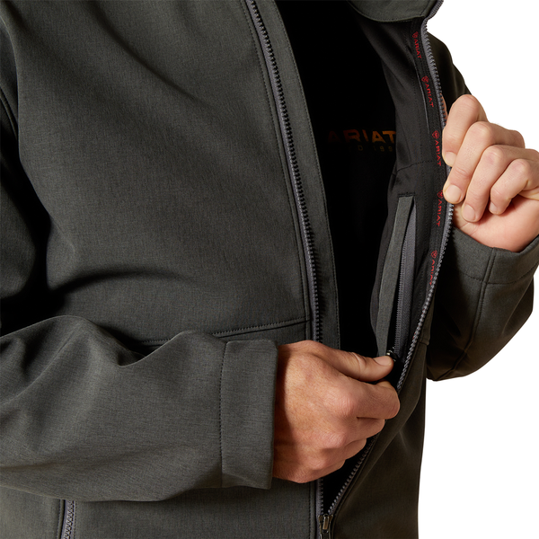 10062579 Ariat Men's Logo Softshell Jacket - Charcoal/Americana