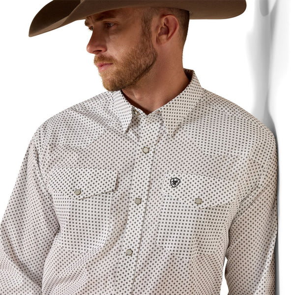 10071021 Ariat Men's Wrinkle Free Anthony Classic Fit Snap Shirt - White Medallion Print