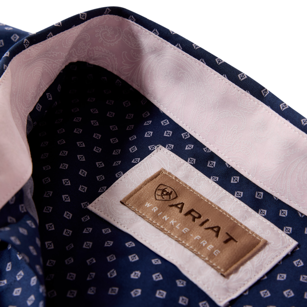 10079355 Ariat Men's Wrinkle Free Wes Classic Fit Long Sleeve Buttondown Shirt - Maritime Blue Geo Print