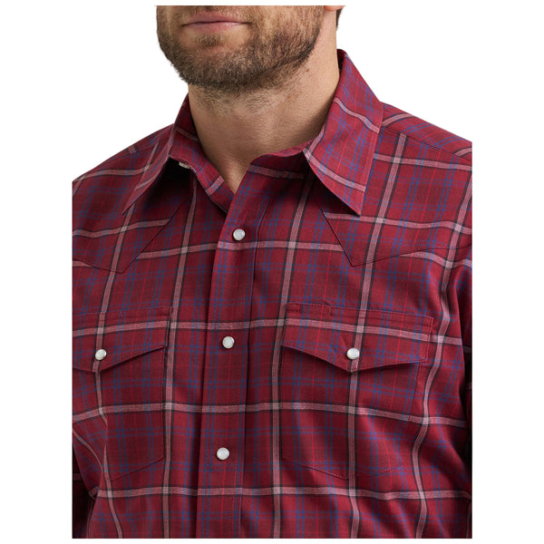 112369263 Wrangler Men's Wrinkle Resist Classic Fit Long Sleeve Snap Shirt - Burgundy