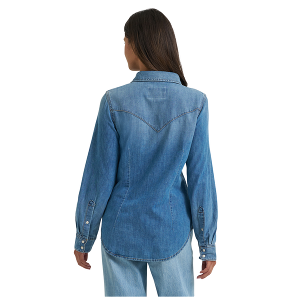 112373748 Wrangler Women's Denim Snap Shirt - Light Denim