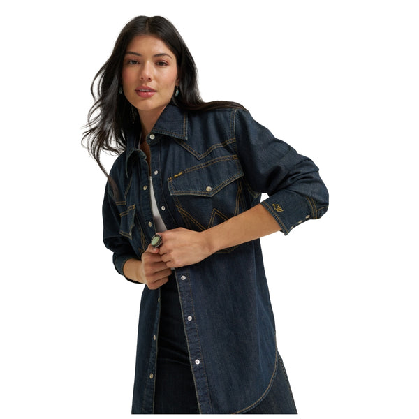 112382838 Wrangler X Lainey Wilson Women's Boyfriend Denim Top - Sandrider