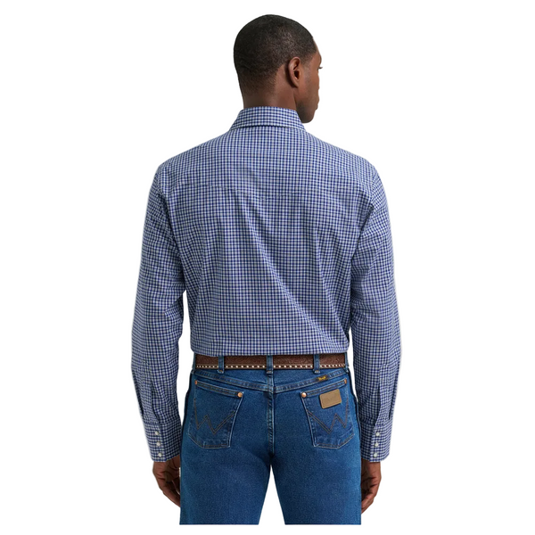 112385338 Wrangler Men's Classic Fit Wrinkle Resist Long Sleeve Snap Shirt - Blue