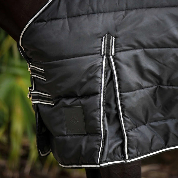 E24050 Equinavia Norse Gusseted 100g Stable Blanket - Black