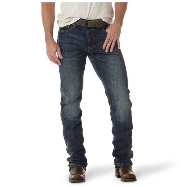 WLT88BZ Wrangler Men's Retro Slim Fit Straight Leg Jean - Bozeman