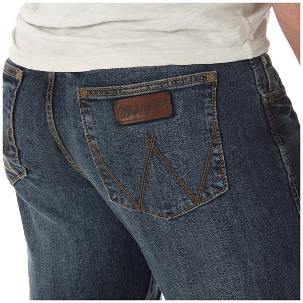WLT88BZ Wrangler Men's Retro Slim Fit Straight Leg Jean - Bozeman