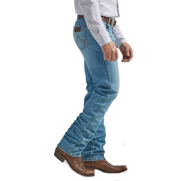 112326537 Wrangler Men's Retro Slim Fit Straight Leg Jean - Buffalo Pass