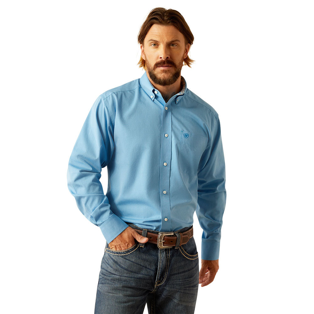 10055278 Ariat Men's Wrinkle Free Solid Long Sleeve Shirt - Blue