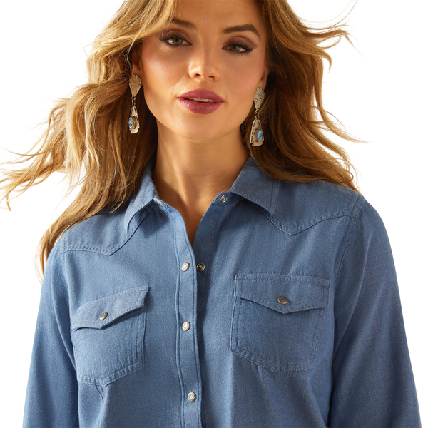 10060362 Ariat Women's Everyday Western Long Sleeve Snap Shirt - Light Chambray