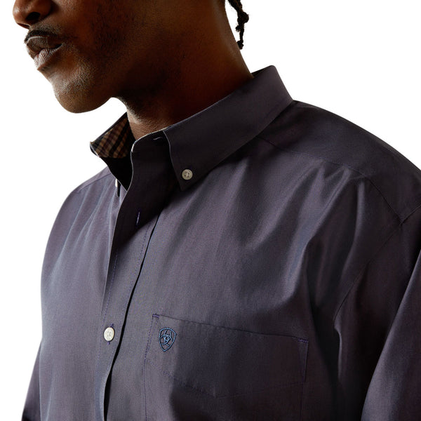 10062527 Ariat Men's Wrinkle Free Solid Pinpoint Oxford Classic Fit Long Sleeve Shirt - Navy