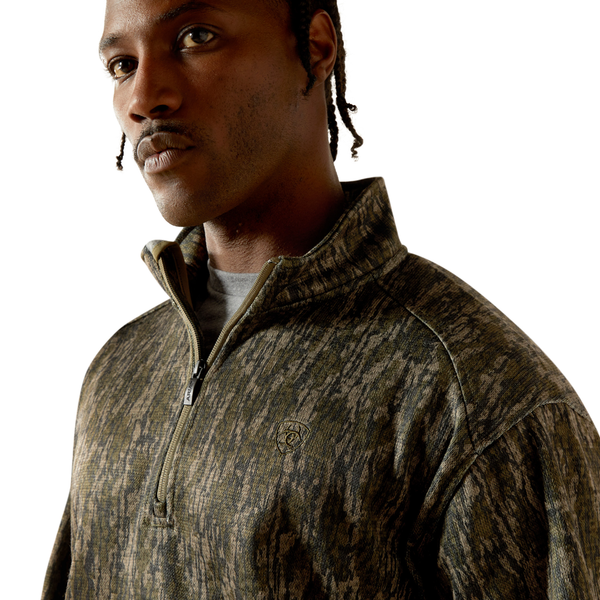 10062622 Ariat Men's Caldwell Logo 1/4 Zip Sweater - Green Tree bark Camo