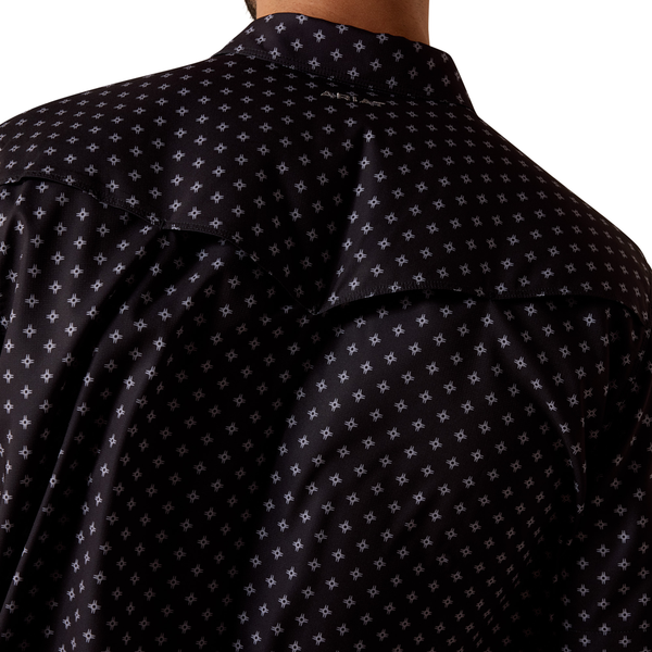 10073422 Ariat Men's Printed VentTEK Western Fitted Short Sleeve Snap Shirt - Black