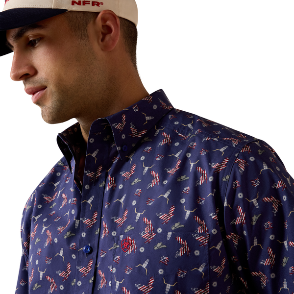 10073534 Ariat Men's Berne Fitted Short Sleeve Shirt - Patriot Blue Americana Print