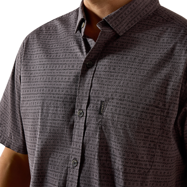 10073647 Ariat Men's Maxus Modern Fit Short Sleeve Shirt - Nightshadow Arrow Stripe