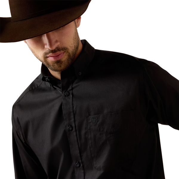 10080901 Ariat Men's Standard Twill Classic Fit Long Sleeve Buttondown Shirt - Solid Black