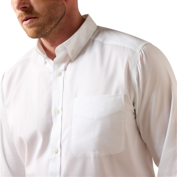10080910 Ariat Men's Standard Twill Classic Fit Long Sleeve Buttondown Shirt - Solid White