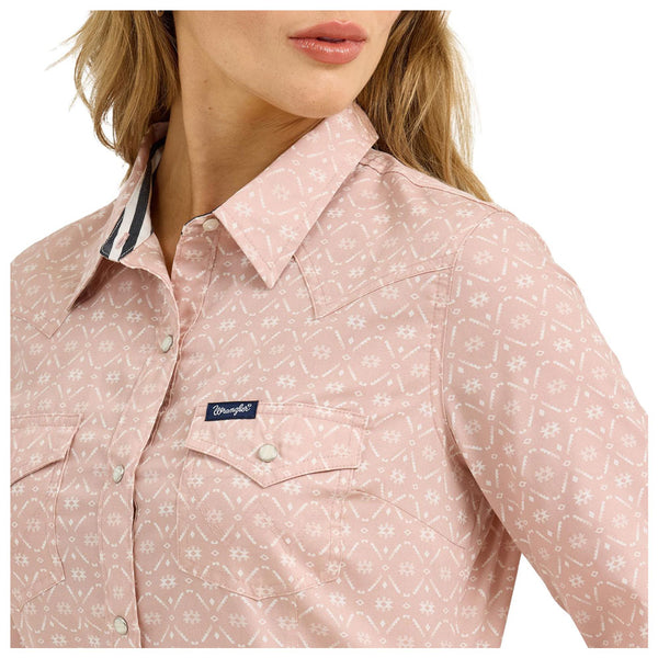 112367230 Wrangler Women's Retro Western Long Sleeve Dress Snap Shirt - Pink