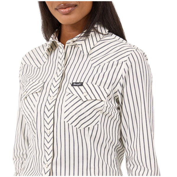 112371710 Wrangler Women's Retro Party Western Long Sleeve Snap Shirt - White