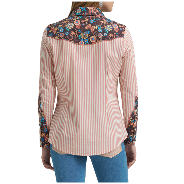 112375560 Wrangler X Lainey Wilson Women's Prairie Print Western Snap Shirt - White