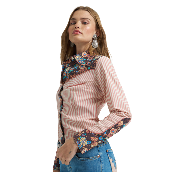112375560 Wrangler X Lainey Wilson Women's Prairie Print Western Snap Shirt - White