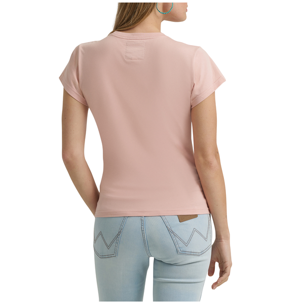 112375646 Wrangler Women's Lainey Wilson Breeze T-Shirt - Pink