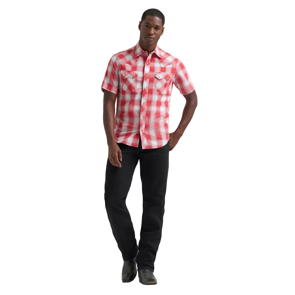 112378929 Wrangler Men's Retro Short Sleeve Modern Fit Snap Shirt - Cherry