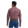 112381630 Wrangler Men's Classic Relaxed Fit Long Sleeve Buttondown Shirt - Red