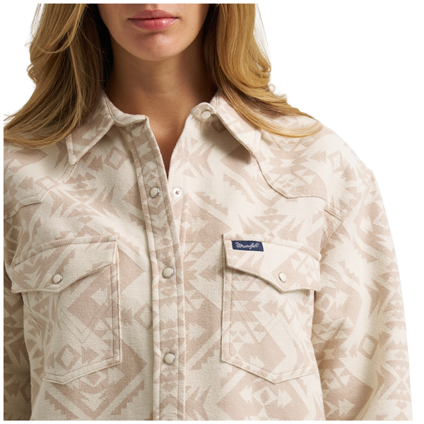 112383027 Wrangler Women's  Retro Americana Boyfriend Long Sleeve Snap Shirt - Cream