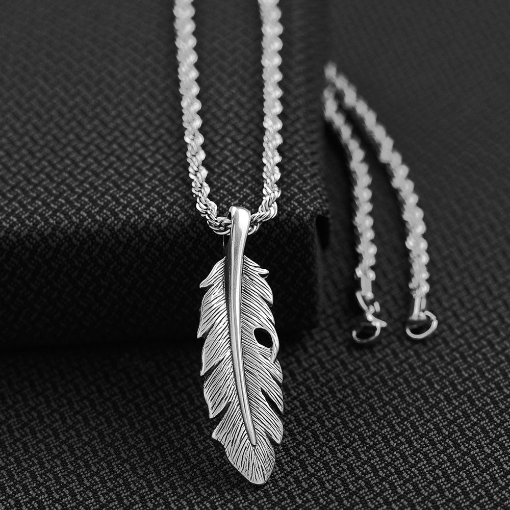 32126 Twister Men's Silver Feather Necklace