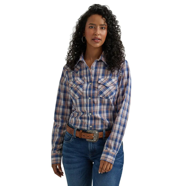 112344637 Wrangler Women's Essential Woven Long Sleeve Snap Shirt - Blue Plaid