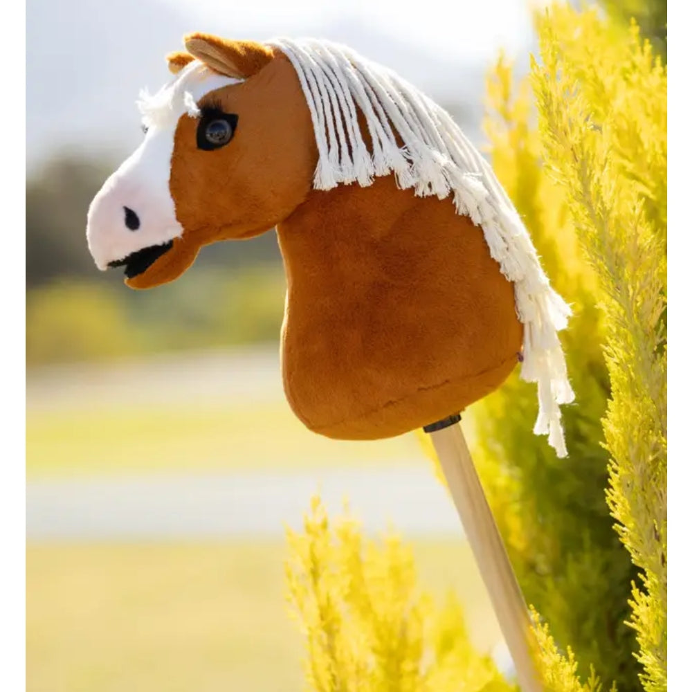 IT09099 LeMieux Mini Hobby Horse Sundance Stick Horse
