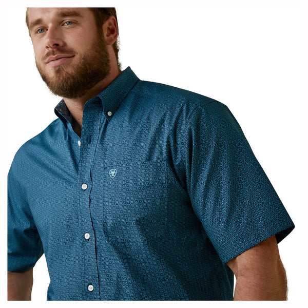 10044885 Ariat Men's Wrinkle Free Eli Classic Short Sleeve Western Shirt - Reef Blue