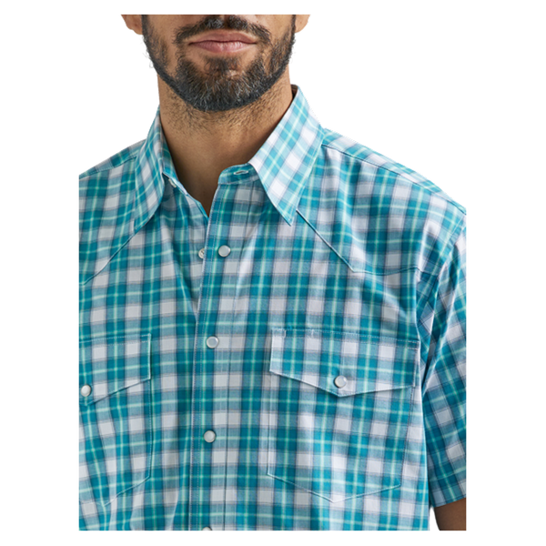 112324685 Wrangler Men's Wrinkle Resist Short Sleeve Western Snap Shirt - Turquoise Plaid