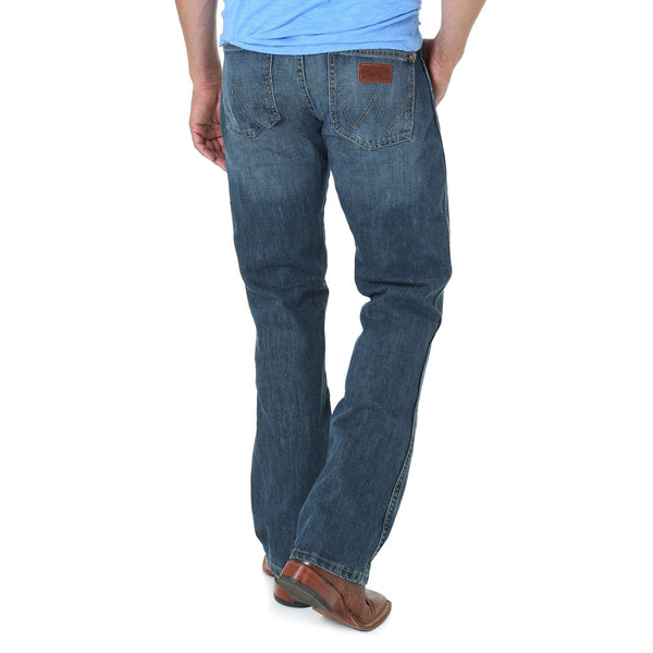 77MWZRW Wrangler Men's Retro Slim Fit Boot Cut Jeans - River Wash